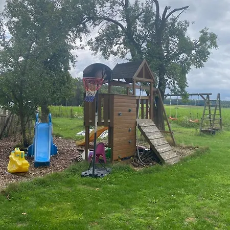 Altes Bauernhaus In Der Nahe Vom Playmobilfunpark Rosstal